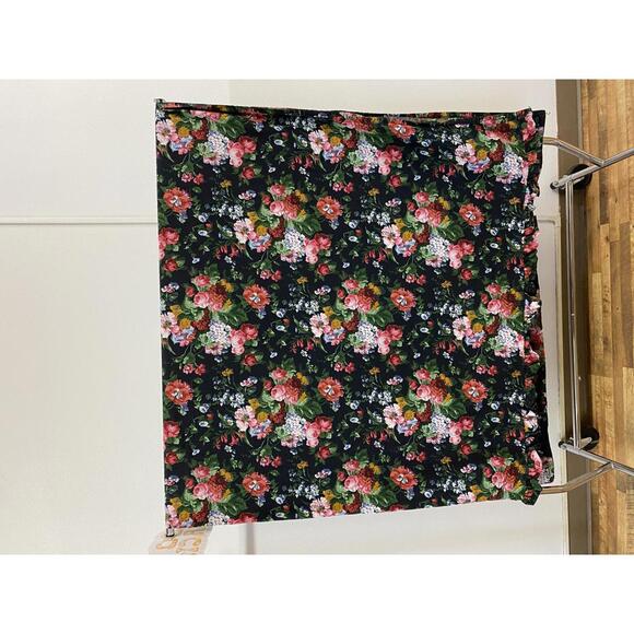 Ralph Lauren Floral & Black RARE Isadora Cossette King Ruffle Sheet 100” x 104” - Picture 4 of 8